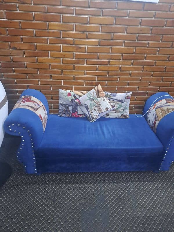 L shaped sofa for urgent sale 1