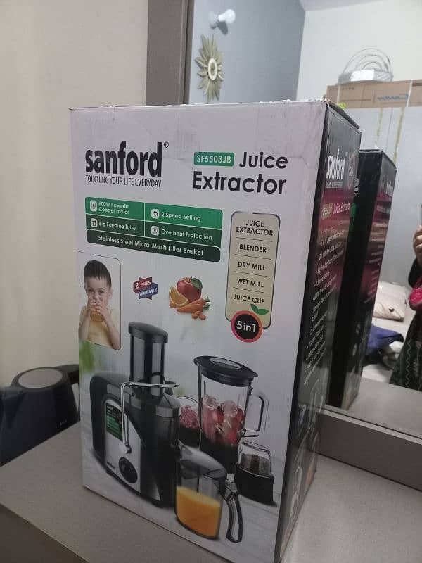 Sanford Juice Extractor 1