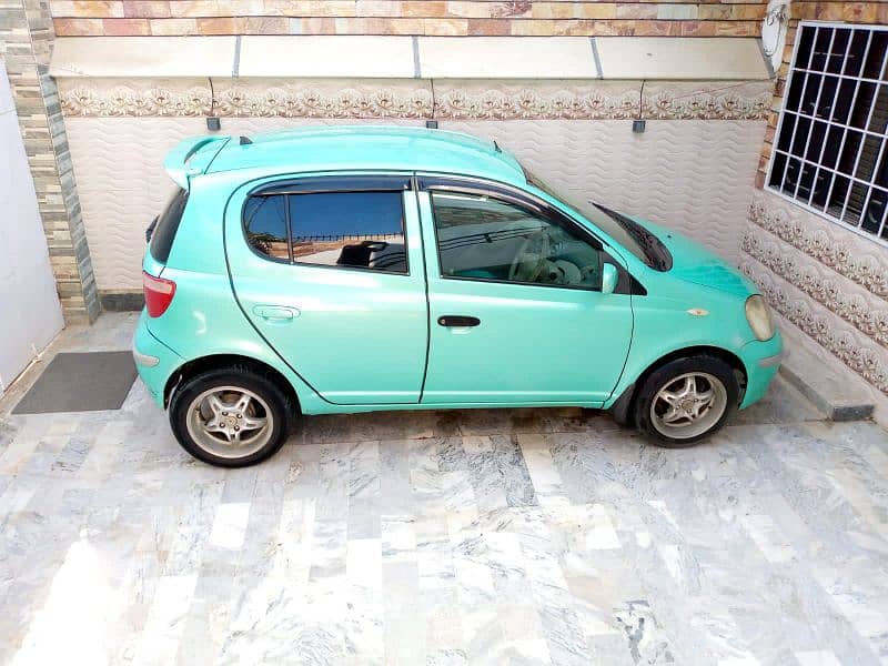 Toyota Vitz 2006 1