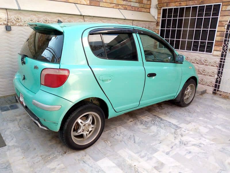 Toyota Vitz 2006 9