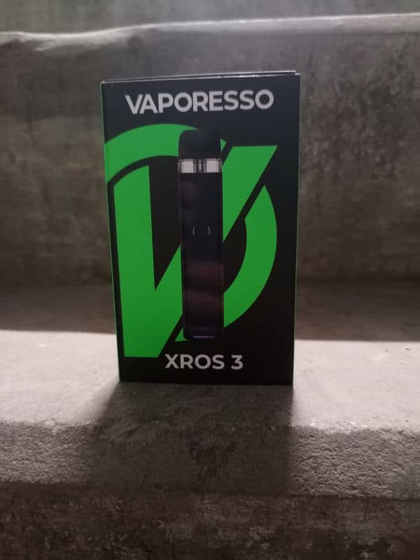 Vaporrsso Xros 3 pod device 1 month used ok condition 3