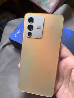 vivo v23 (12/256gb)