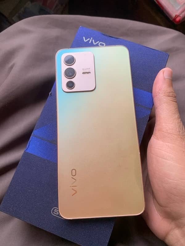 vivo v23 (12/256gb) 1