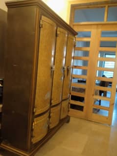 Wardrobe/Metallic Cupboard