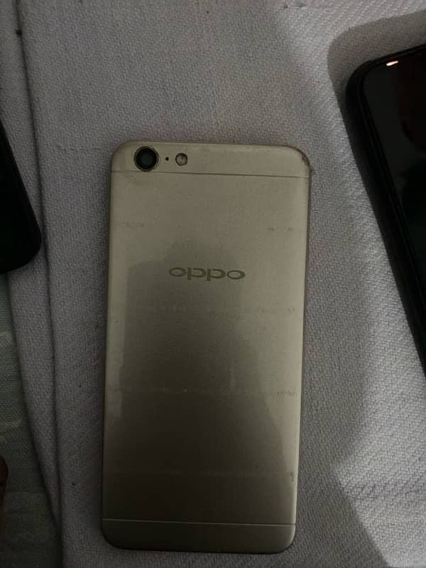 oppo A57 4/64 0