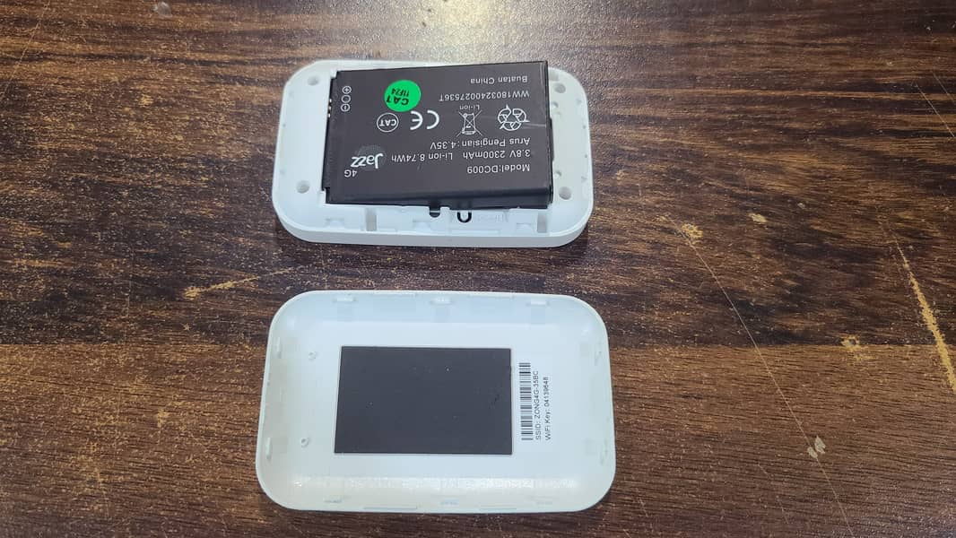 Zong 4G LTE Device Bolt+ Portable WiFi (Branded Used) 11