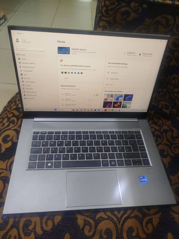 HP ZBook G8 Workstation i7 11th gen 9