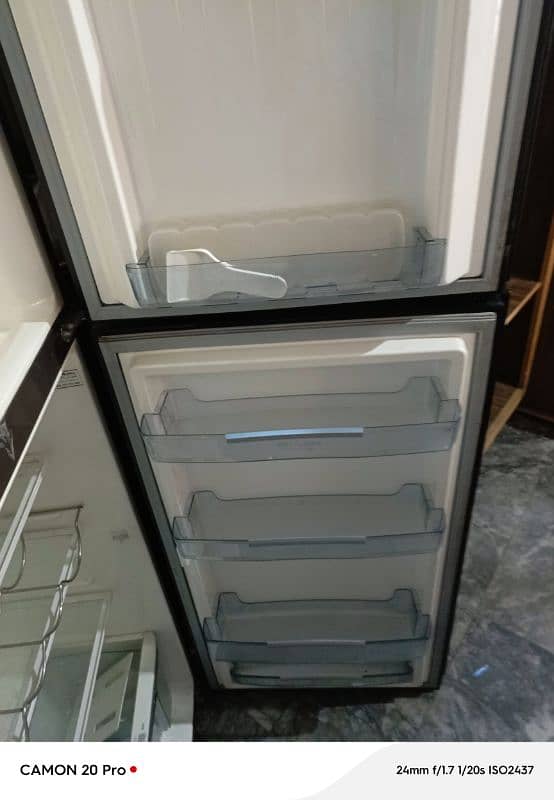 Gree Refrigerator/Fridge 7