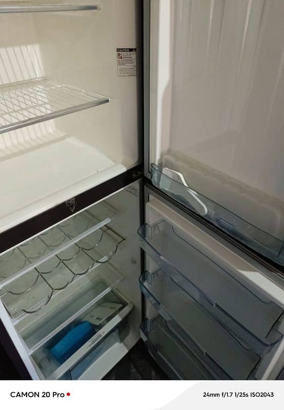 Gree Refrigerator/Fridge 9