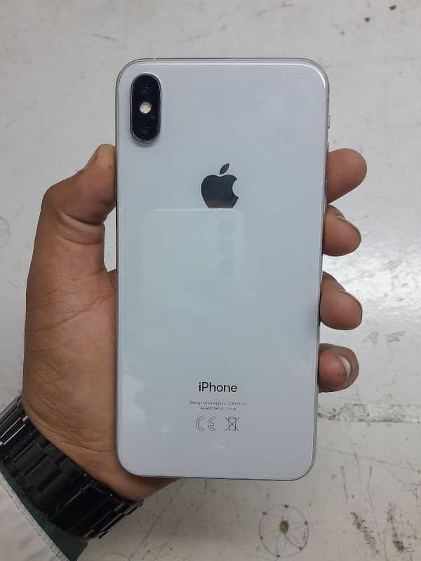 I PHONE XS MAXX NON PTA BUTT SIM WORKING 6 months se 0