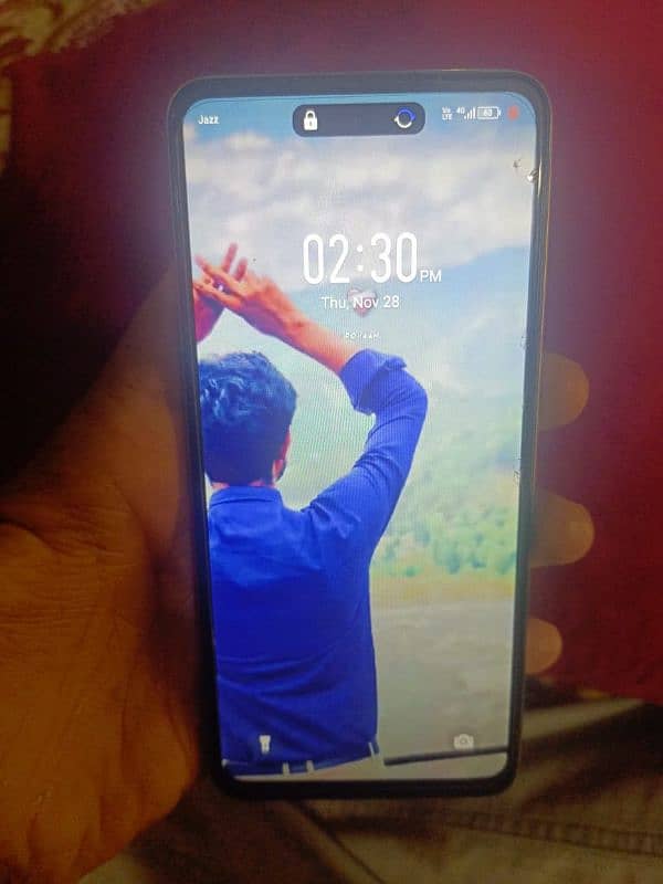 Infinix hot40i 8+4 128gb 7