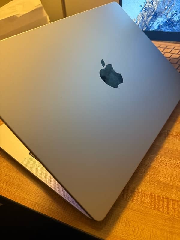 MacBook Pro M1 Pro 2