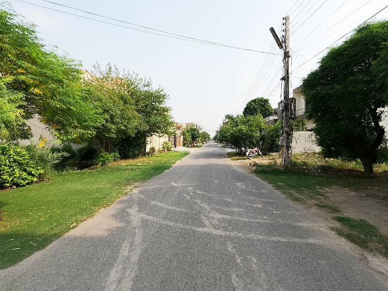 1 Kanal Best Location Plot For Built Home And Builder Near Park Mosque Market Plot For Sale 11