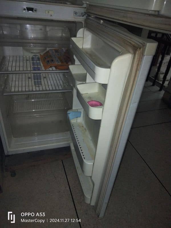 LG No frost Fridge Refrigerator Sealed Body Best Condition 4