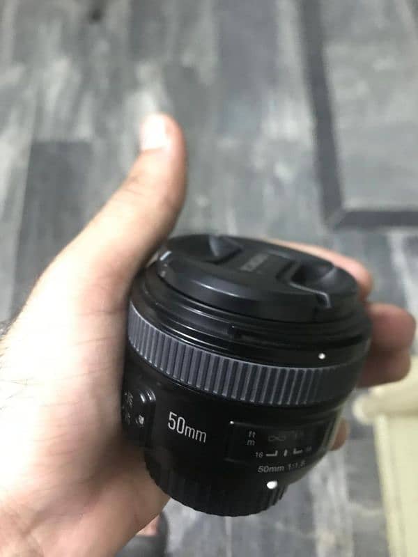 Nikon D3300 with 2 Lenses 3