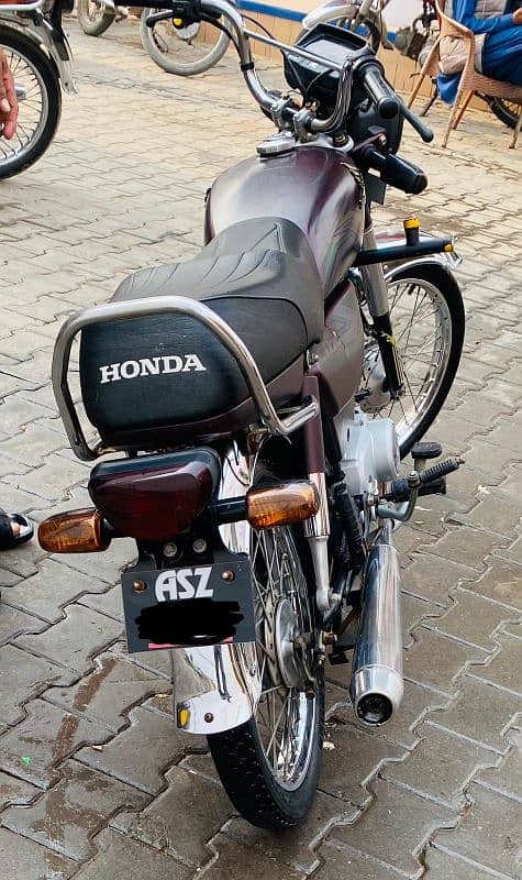 Honda CD70 1