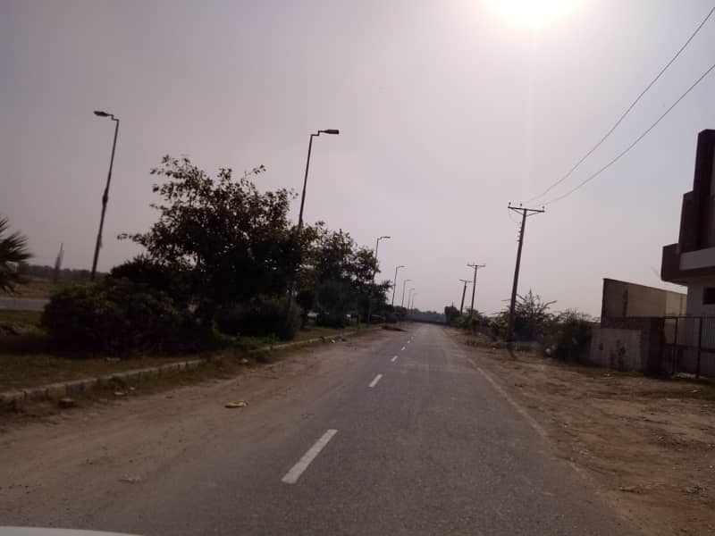 5 Marla Corner 150 Feet Road Future Commercial Ideal Location Good Investment Plot For Sale 0