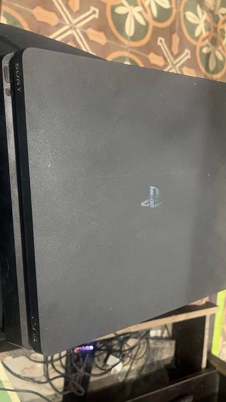 ps4 slim 500 Gb Japan variant 2