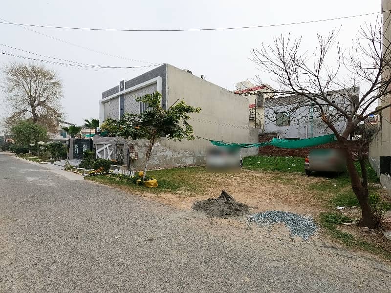 10.50 Marla Corner 40-Feet Road Ideal Location Near Park Mosque Market Plot For Sale 7