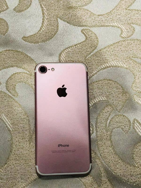 iphone 7 with box 32 gb non pta 1