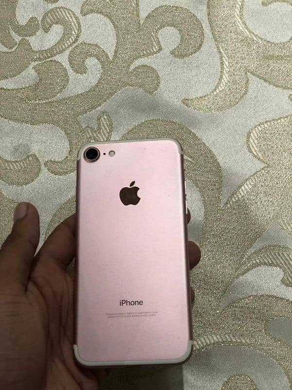 iphone 7 with box 32 gb non pta 4