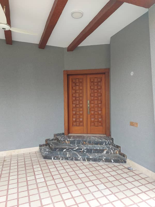 10 Marla House For Sale In Valancia Town 2