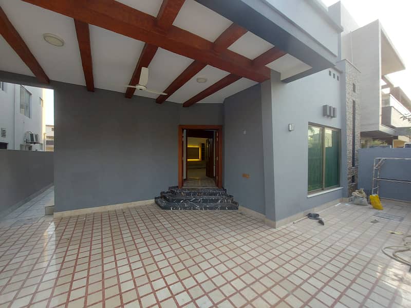 10 Marla House For Sale In Valancia Town 9