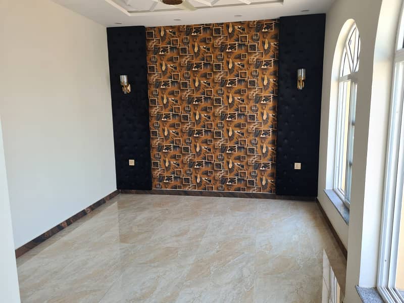 Modern 5 Marla House for Sale in DHA Rahbar Phase 11, Sector 2, Defence Road, Lahore 10