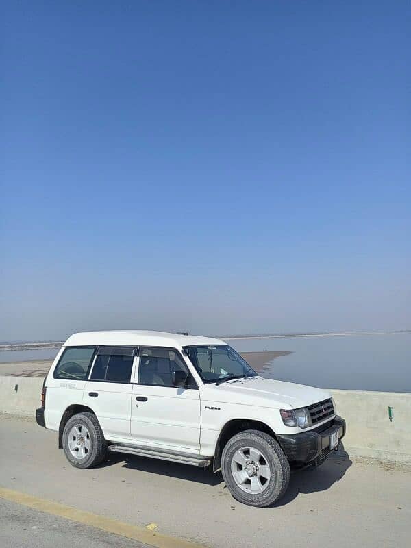 Mitsubishi Pajero 2001 V6 GLS 12