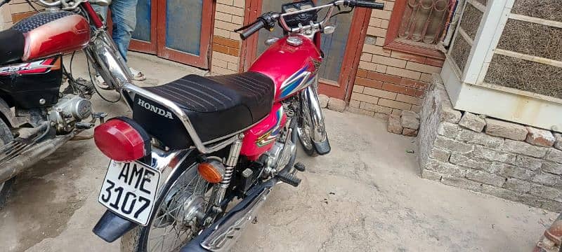 neat and clean bike 1 hand use all documents clear 03046824148 10