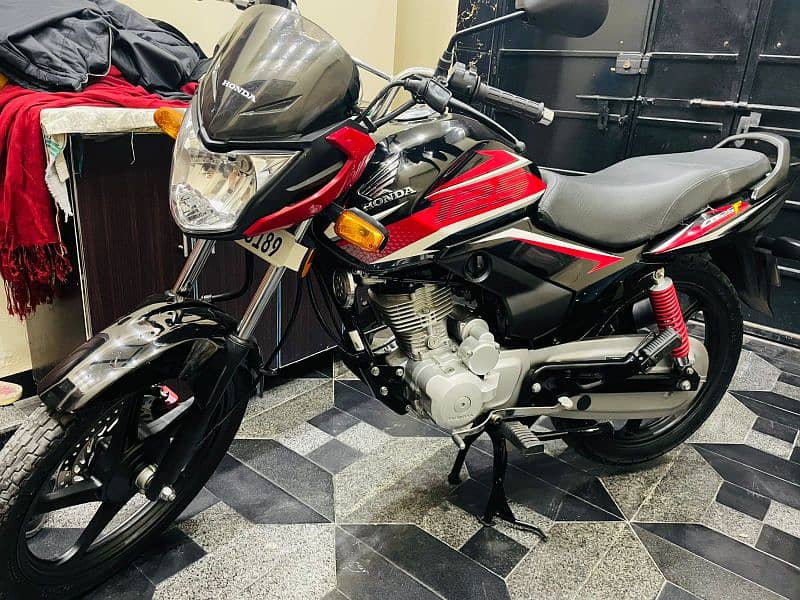 Honda Cb125 f . 2022 model new 1