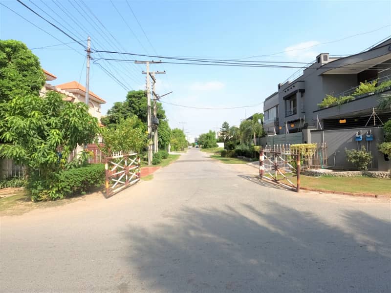 1 Kanal 40 Feet Road Cheaper Price For Built Home Plot For Sale 3