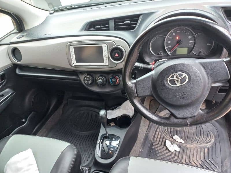 Toyota Vitz 2012 2