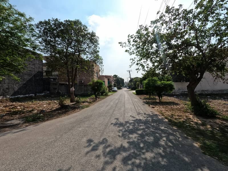 10 Marla Best Builder Location Semi Corner Near Park Mosque And Market Plot For Sale 29