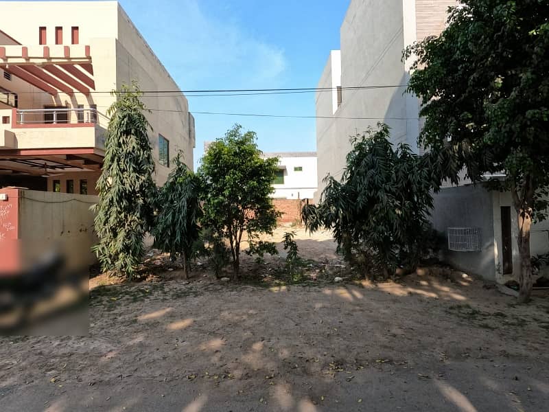 10 Marla Best Builder Location Semi Corner Near Park Mosque And Market Plot For Sale 30