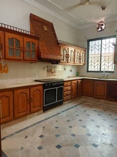 20marla 3beds DD TV lounge kitchen attached baths neat clean upper portion for rent in G 13 4 islamabad