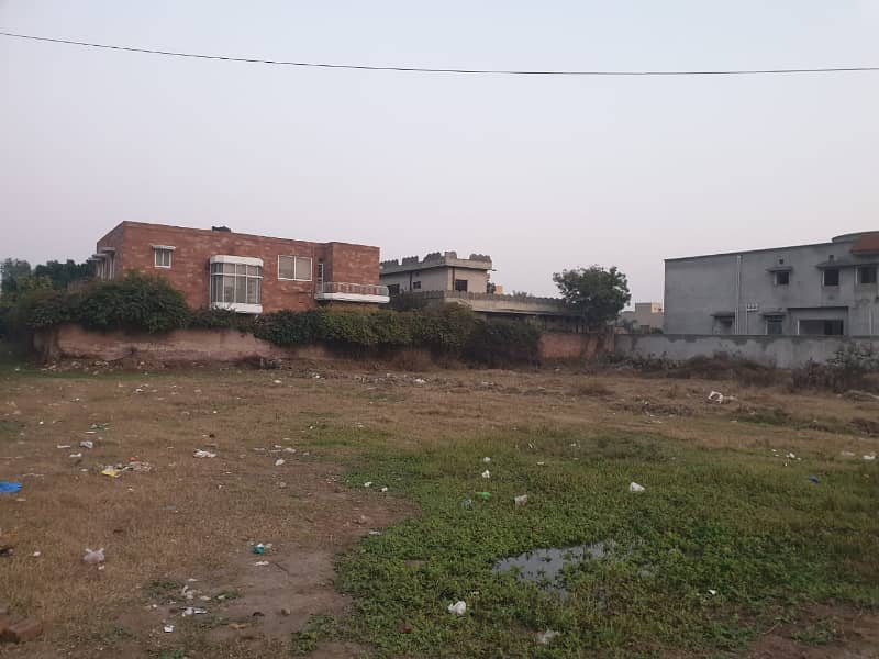 40 Marla On 40 Feet Road Best Semi Commercial Cheapest Price Near Park Mosque Market Plot For Sale 1