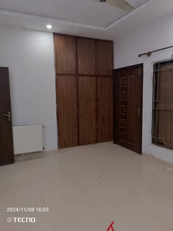 20marla 3beds DD TV lounge kitchen attached baths neat clean ground portion for rent in G 13 4 islamabad 0