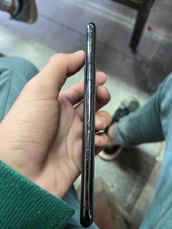 iPhone 11pro max 256 gb 4