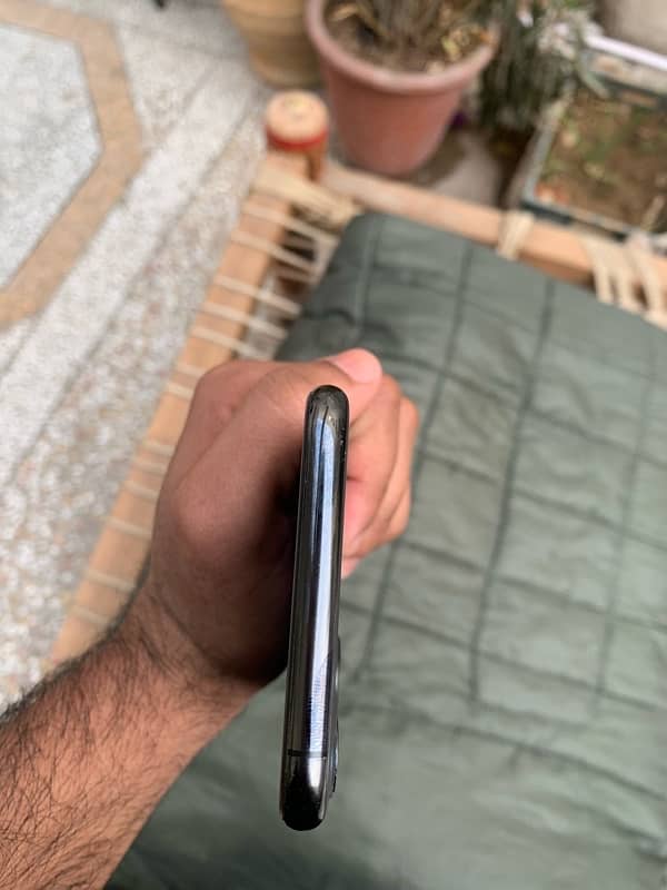 Iphone 11 Pro Max PTA Approved 5