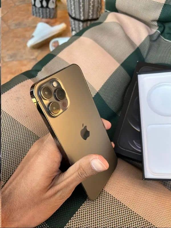 I phone 12 pro mix 512GB complete Box urgent sale wtp 0332=8176331 0