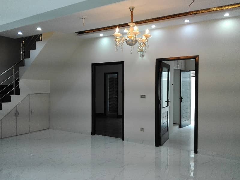 Ideal 10 Marla House Available In Punjab University Society Phase 2, Lahore 3