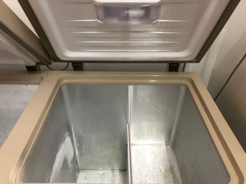 Dawlance Deep Freezer - Perfect for Storage / For / Sale 2