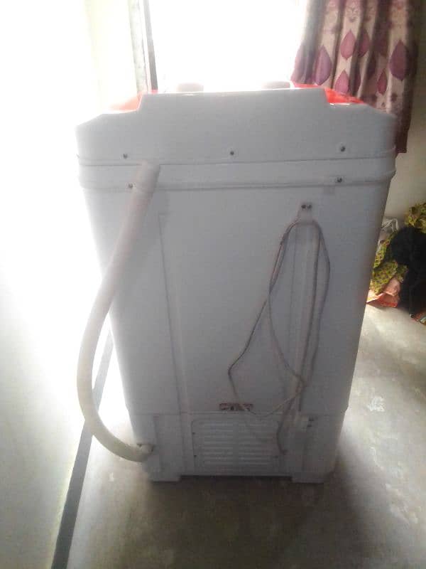 Union Star Washing machine. available 3