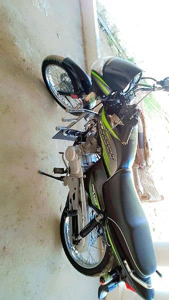 Honda deluxe  2018 model bannu namber     108 serial   good condition. 7