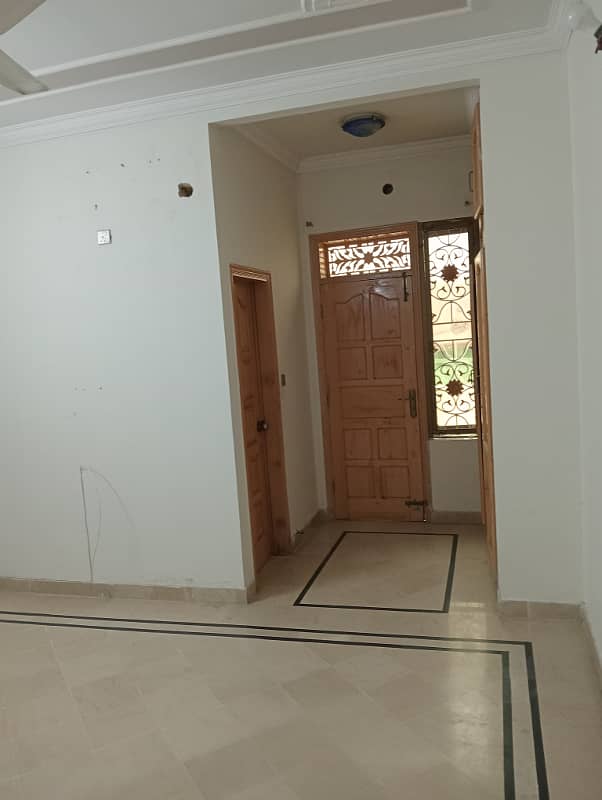 4marla 4beds neat and clean house for rent in G 13 1 Islamabad slamabad 3