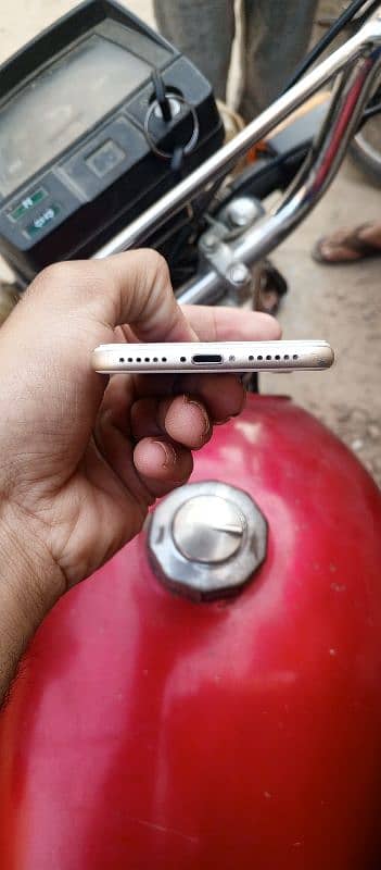 iphone 7 32gb pta prove condition 10/10 4