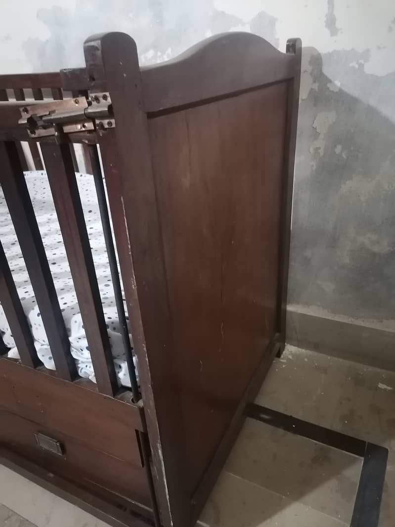 Durable Baby Cot for sale 7