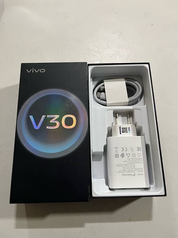 VIVO V30 3