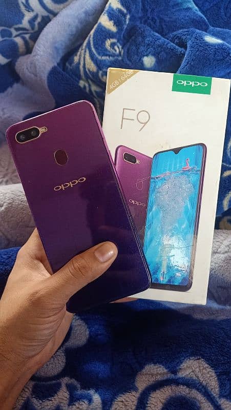 Oppo f9 4/64gb official box set 1